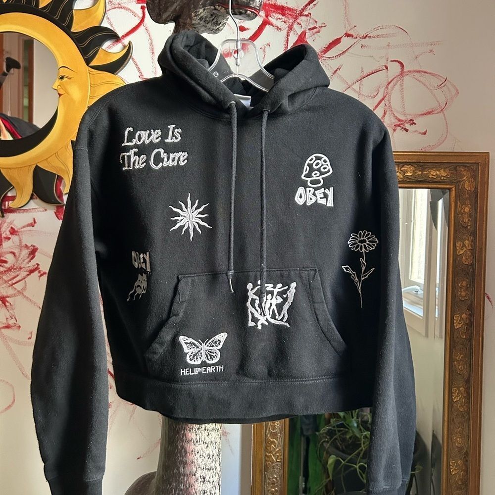 HOST PICK Obey Black Hoodie Cropped with Embroidered White Detail Small